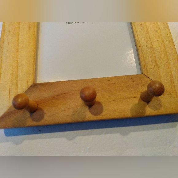 Mitford 4" x 6" Blonde Wood Table Top or Wall Frame - Picture 3 of 5